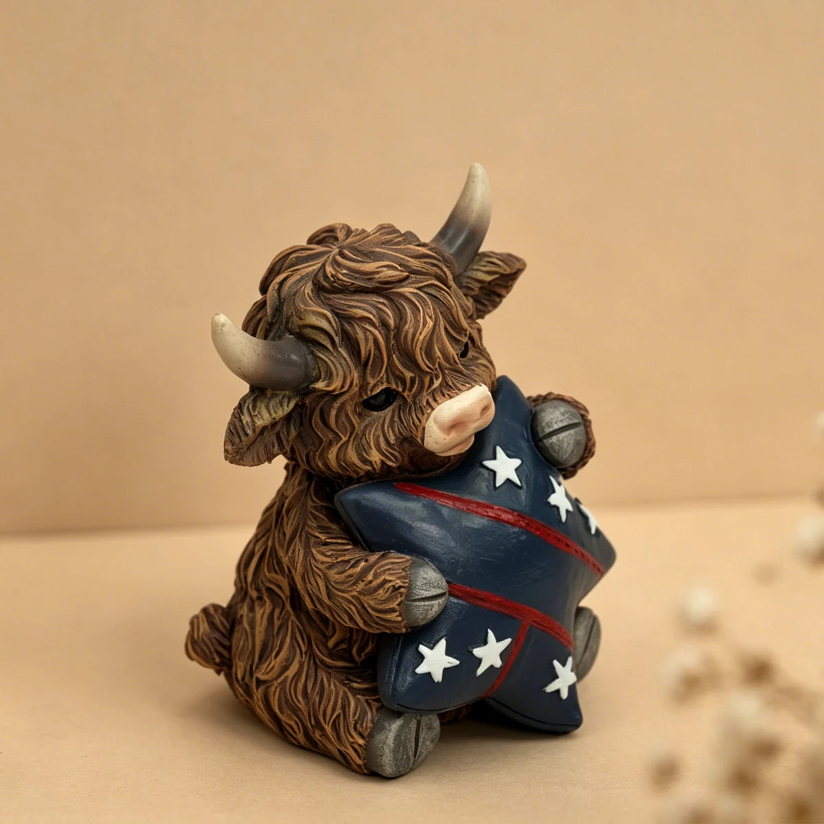 Highland Cow Resin Figurine with Patriotic Star for Home & Garden - product image 3